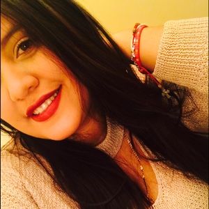 Meet your Posher, Vicky